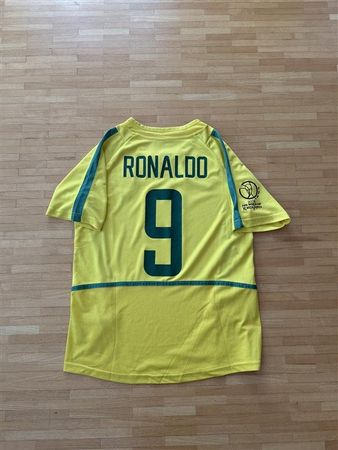 Ronaldo #9 Brasilien Heimtrikot WM 2002 Grösse L