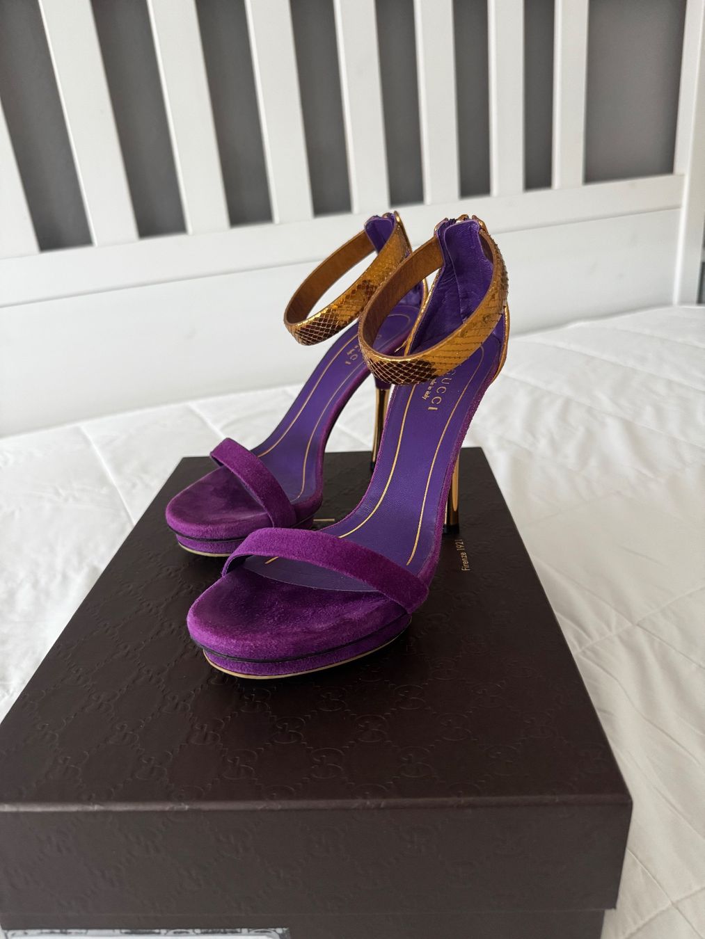Gucci Scarpe da uomo: Gucci Kelis ankle-strap sandals | Size 35,5 – Usato da Binningen venduto da manap 5
