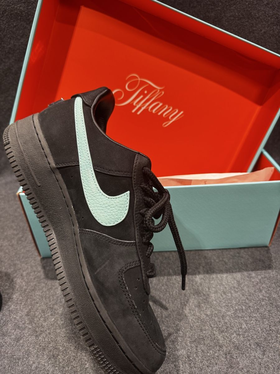 Nike Scarpe da uomo: Nike Air Force1 1837 Tiffany – Nuovo (secondo la descrizione) da Liestal venduto da KLAG