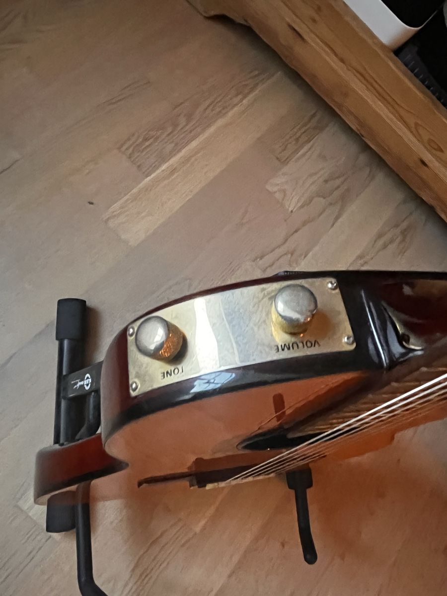 Epiphone Strumenti musicali: Epiphone Chet Atkins  – Usato da Freienstein venduto da Ott08 3