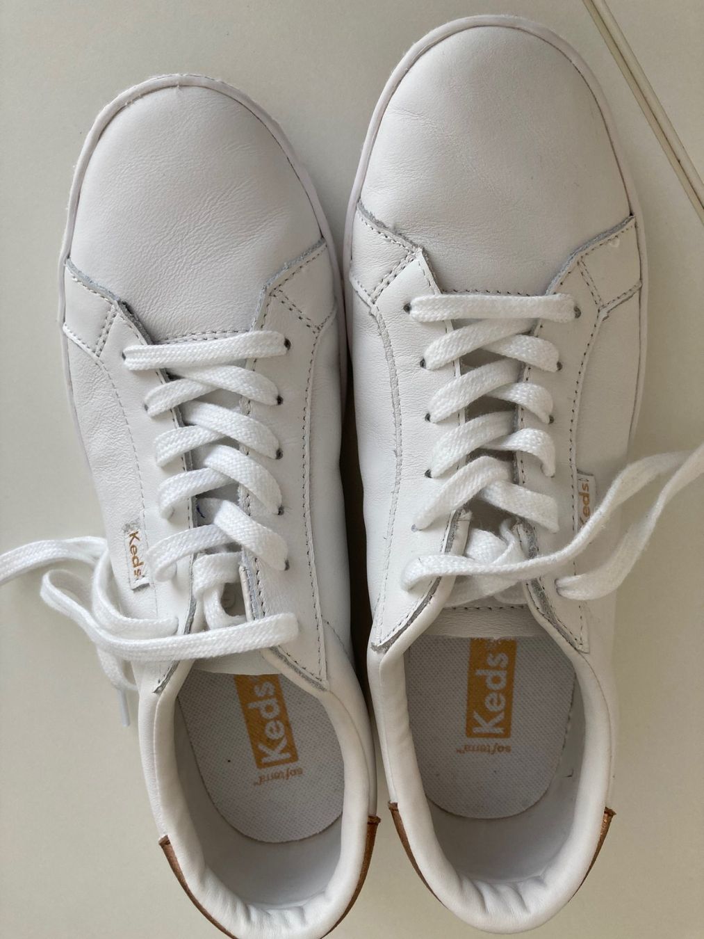 Scarpe da donna: Sneaker Turnsche,Gr.39 Leder weiss Keds – Usato da Glattpark (Opfikon) venduto da Pangie 1
