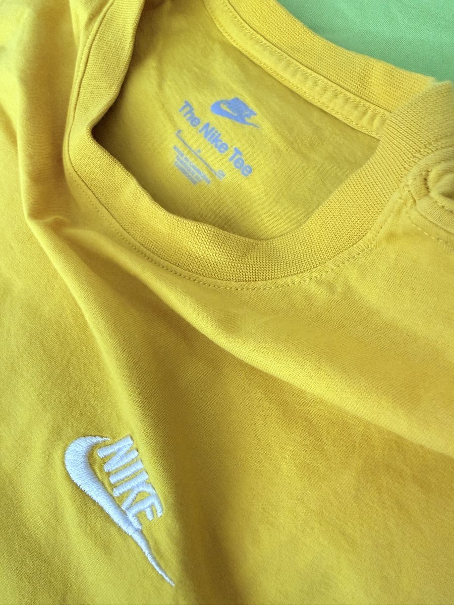 Nike T-Shirts: Original Nike Shirts, 4 Farben im Set, Gr. S – Gebraucht aus Adliswil von Wl2006 1