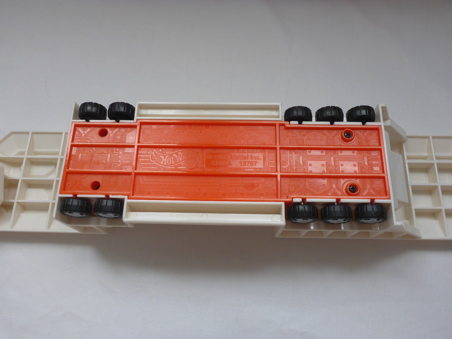 Hot Wheels Giocattoli: Hot Weehls Mega Big Shuttle Transporter 1997 – Usato da Zürich venduto da leia12 6