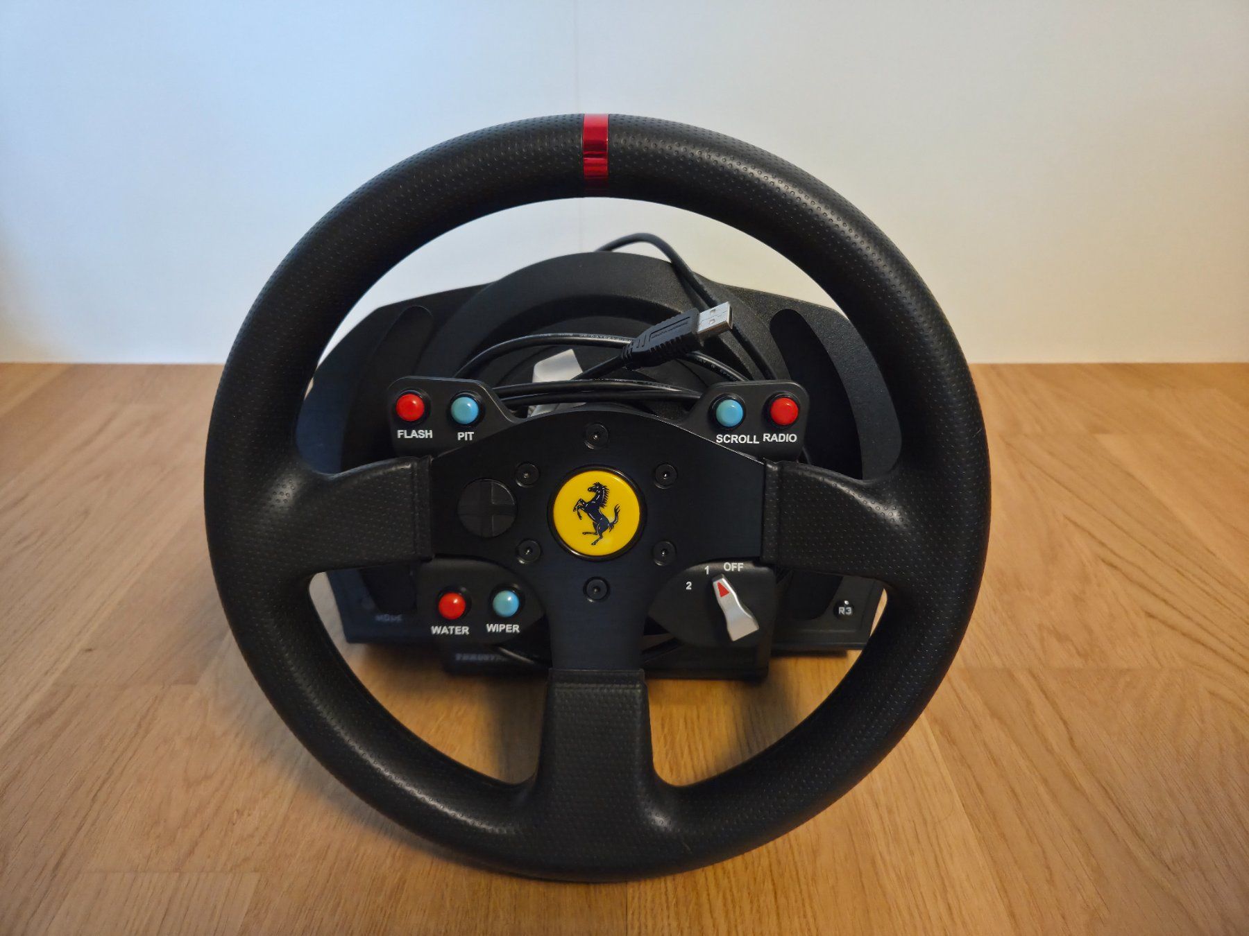 Thrustmaster Manettes: Thrustmaster T300  Ferrari Integral Racing Wheel Alcantara – D'occasion à Mühleberg par tot_5mfc 1