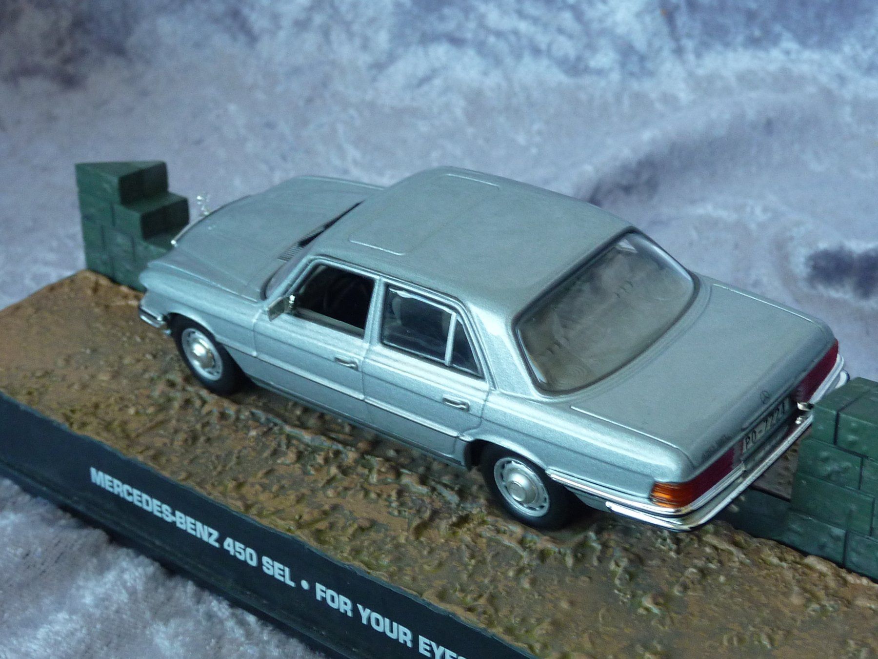 Mercedes-Benz Modellini d'auto: Mercedes 450 SEL W116  1:43 – Nuovo e nell'imballaggio originale da Dürrenäsch venduto da modellautos4you 3