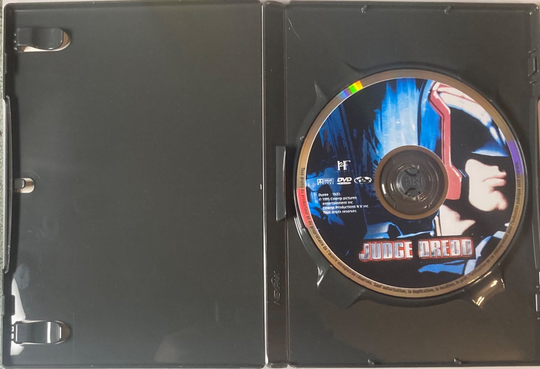Tutti i DVDs: JUDGE DREDD – Usato da Poliez-Pittet venduto da Newtown-Records 2