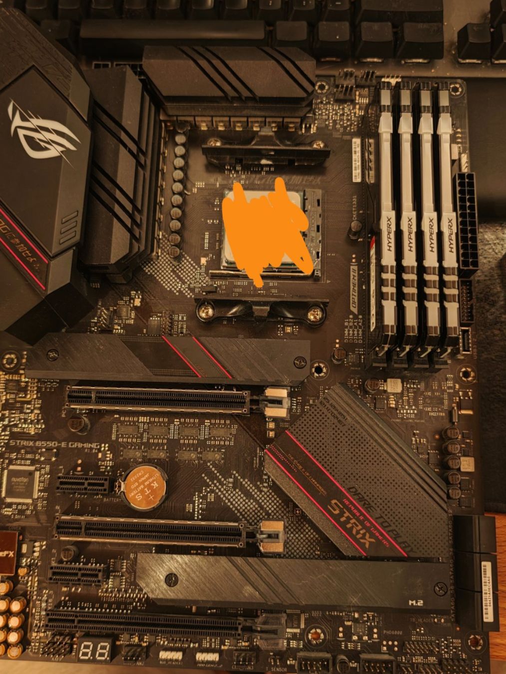 Amd Componenti elettronici: 32GB HyperX Fury + ROG Strix B550-E Gaming AM4 – Usato da Arbon venduto da Fabii247