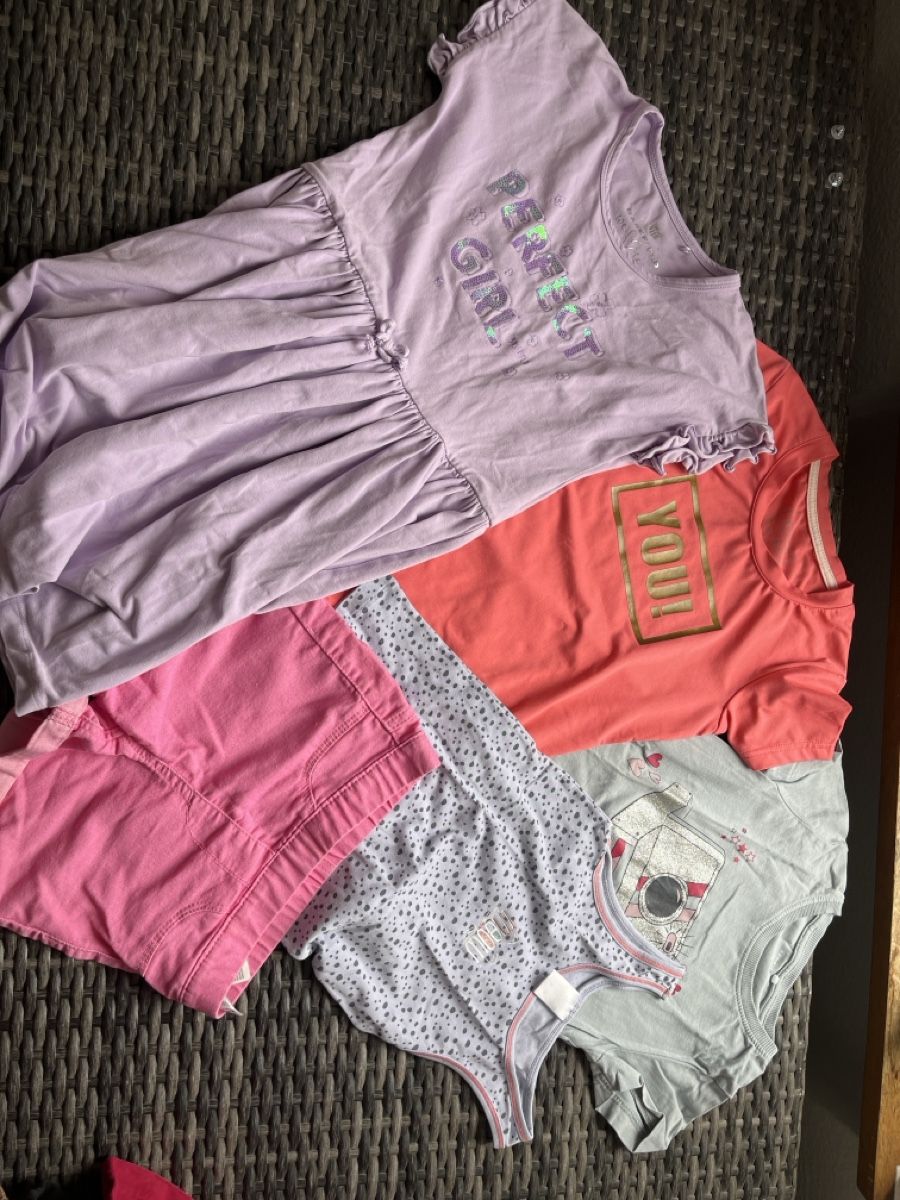 Lotti & Set di vestiti: Kleider Set Mädchen 5 Teile 116/122 – Usato da Wallbach venduto da wonderlike