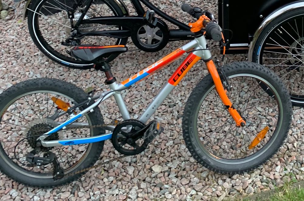 DECAIK Fahrrad Lenkerband 2er Set - Rutschfest Für Cube Acid 2023 Modelle