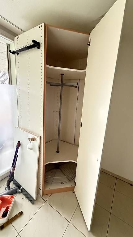 Armadi: Eckschrank – Usato da Neuenegg venduto da dur_b79r 1