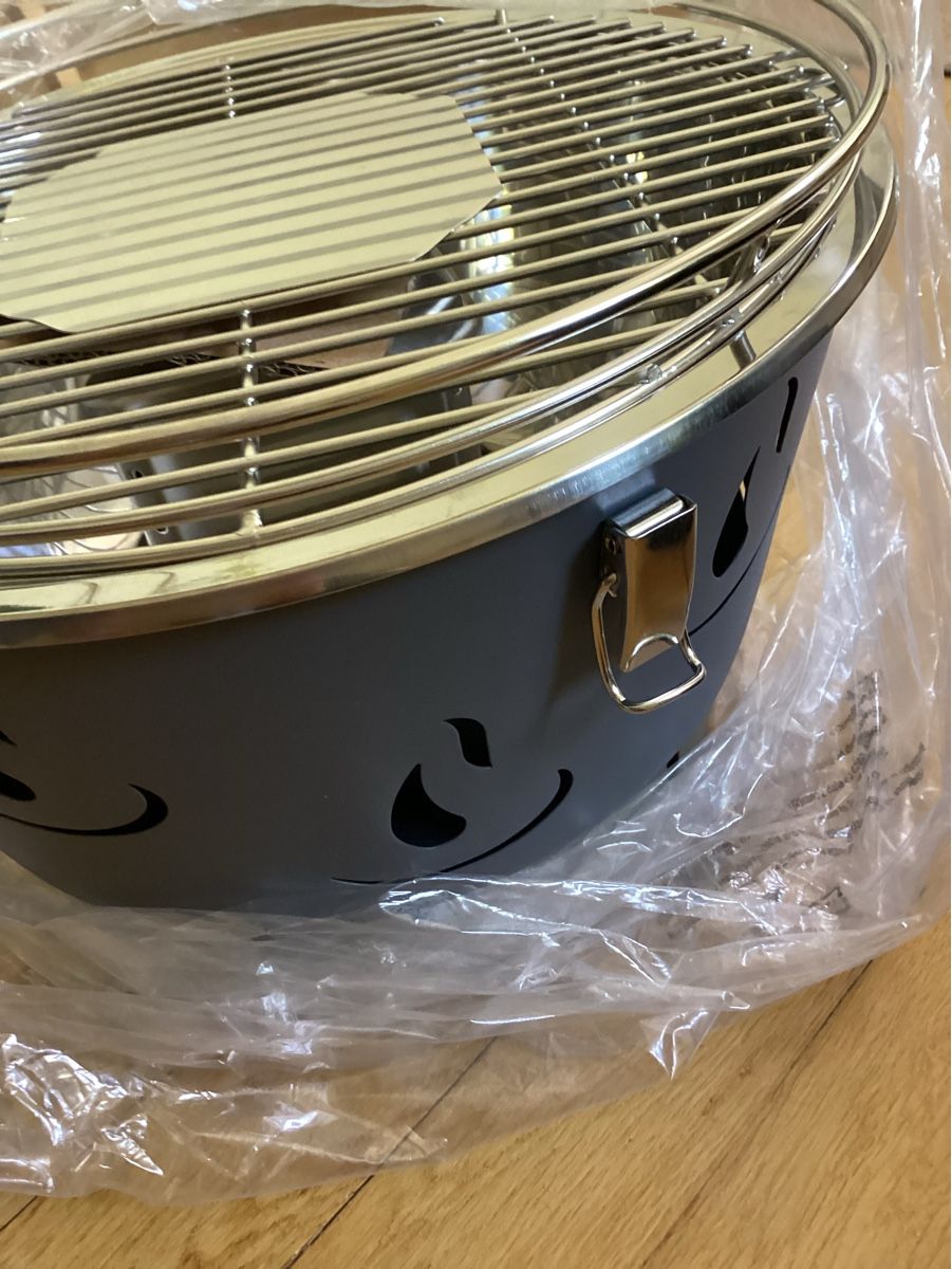 Grills: Holzkohle Grill AIRBROIL JUNIOR neu – Neu und originalverpackt aus Zürich von Struktur 4