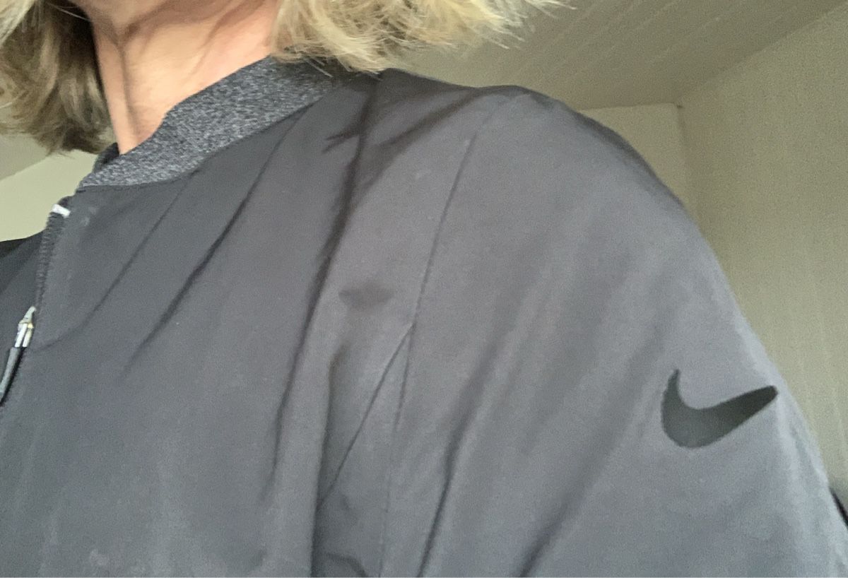 Nike Giacche: Bomberjacke wasserdicht Nike S – Usato da wallisellen venduto da kadoja 3
