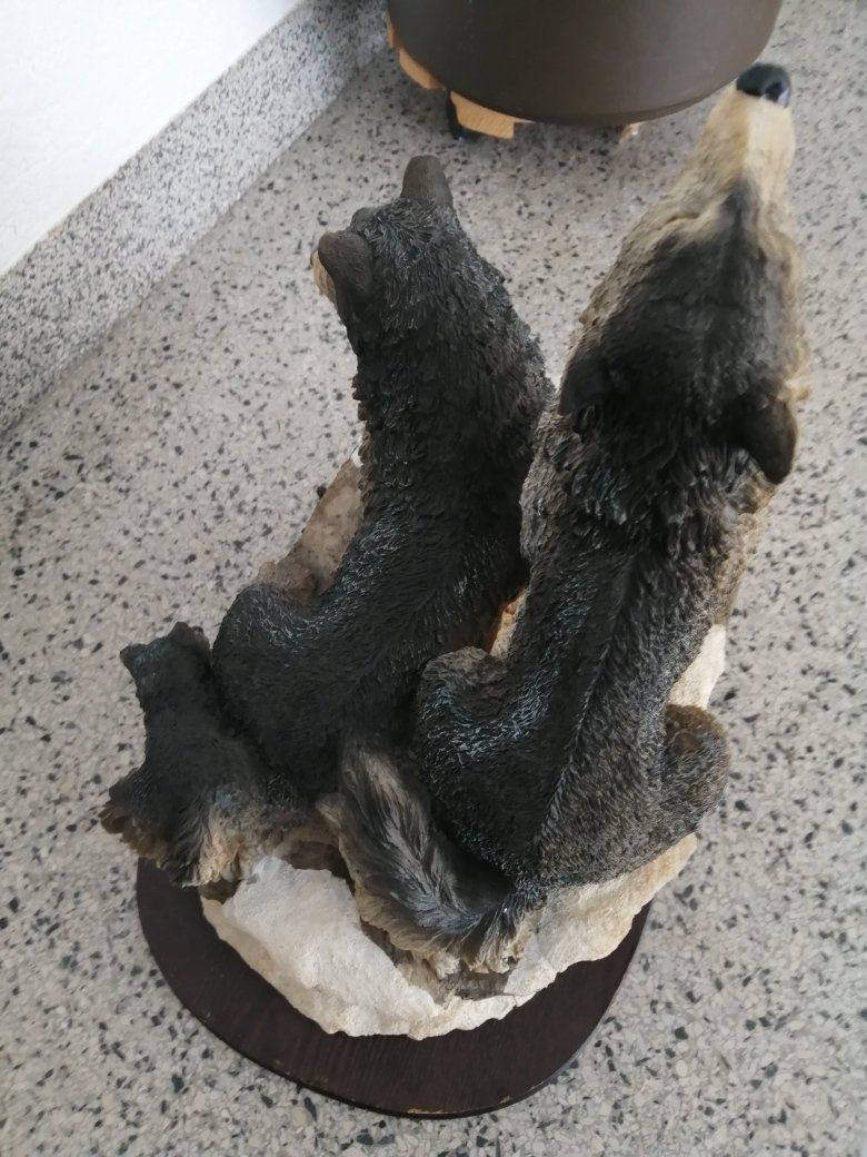 Figuren: Wolfsfamilie auf Felsen – Gebraucht aus Thun von Pemoya 2