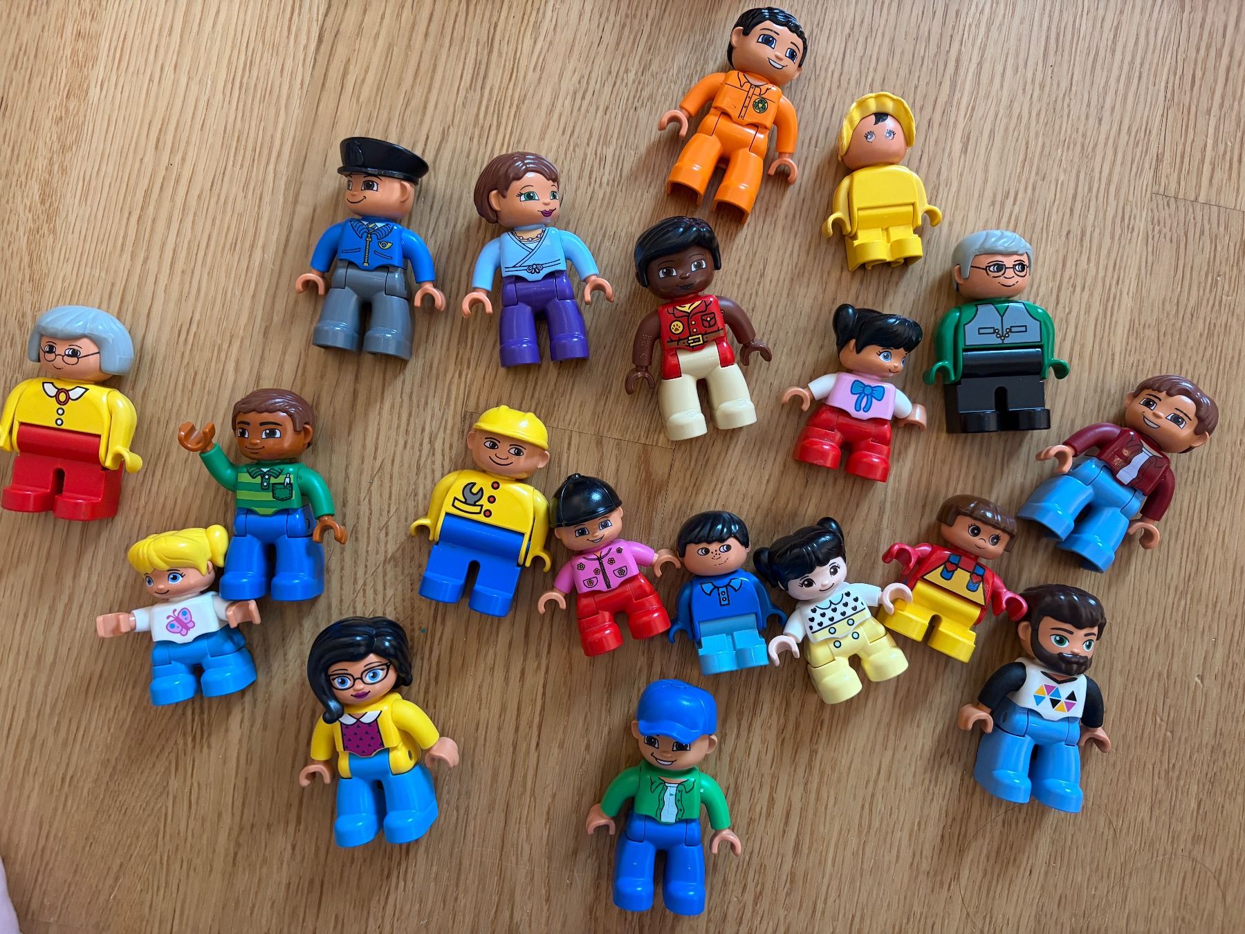 Lego Figurines: Lego Duplo Figuren Set – D'occasion à Uetikon am See par jules28