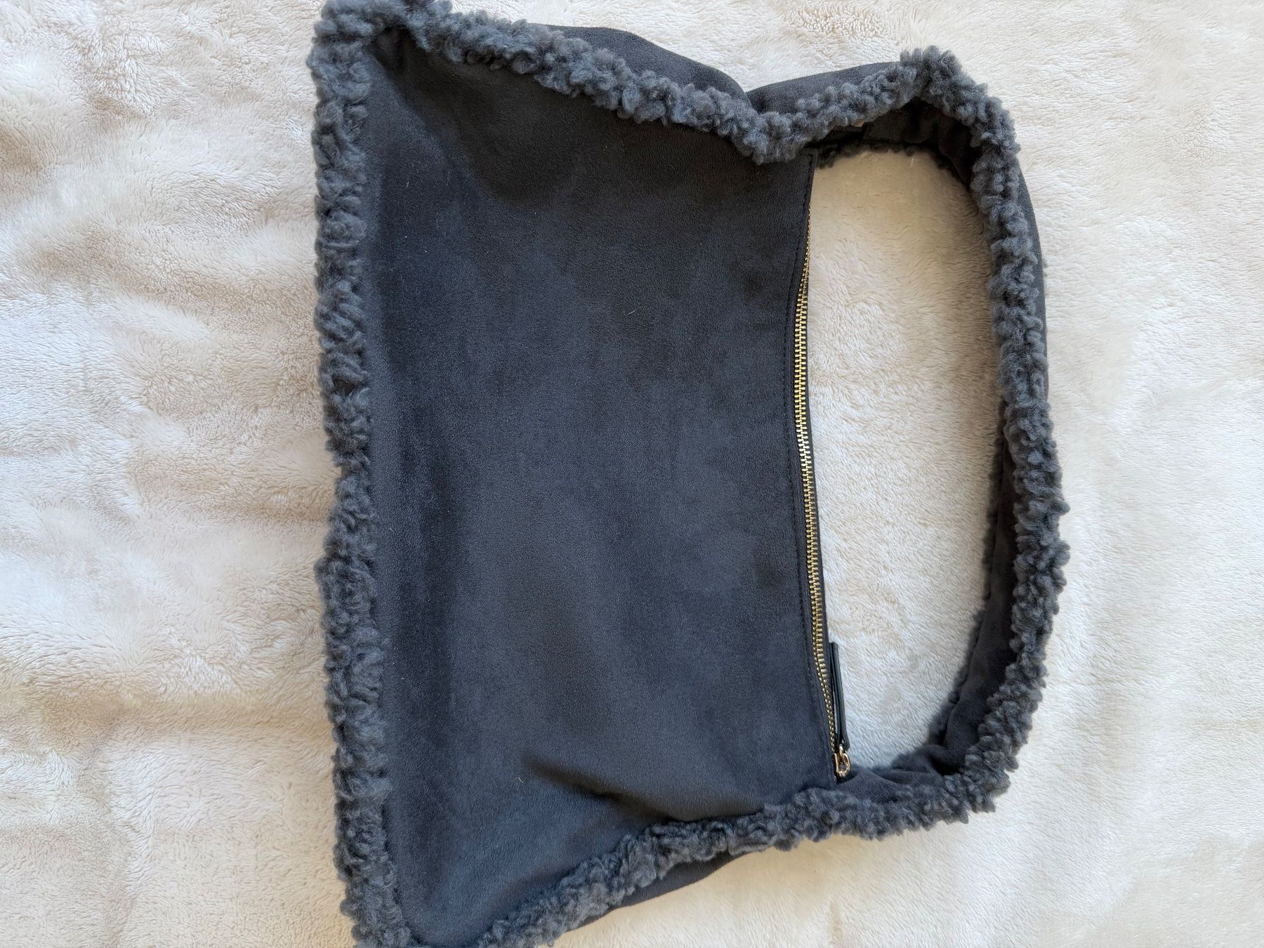 H&M Borse da donna: Handtasche in Raulederoptik – Nuovo (secondo la descrizione) da Hergiswil NW venduto da lau_rq8l