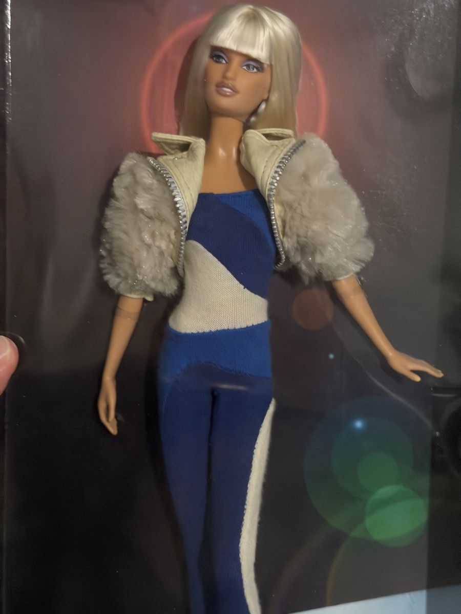 Poupées: Versus Versace Barbie Gold Label – Neuf avec emballage d'origine à Bürglen TG par SonneMondSterne99