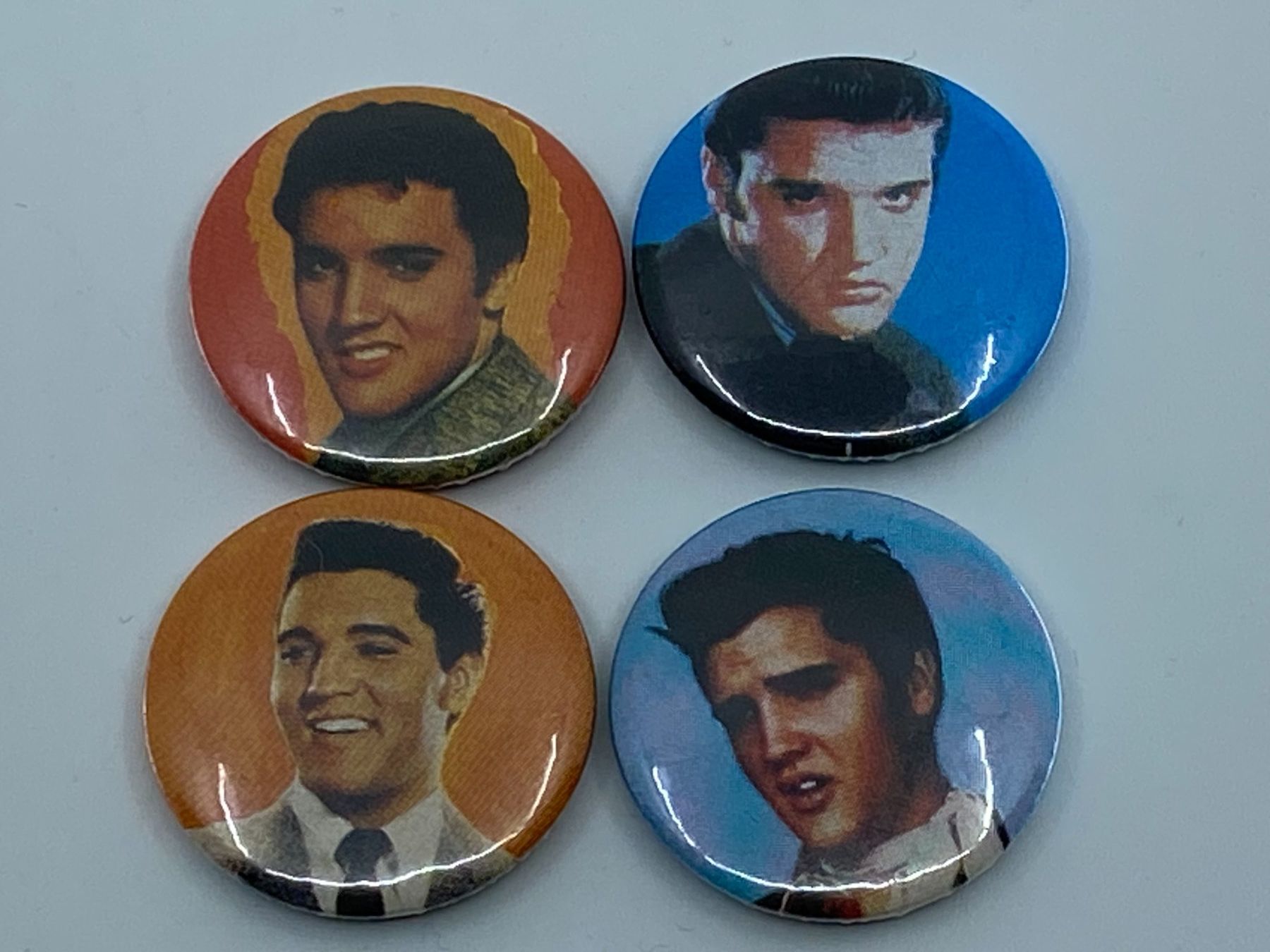 Placchette & Badge: 12x Vintage Elvis Presley Button ca. 2.4cm – Usato da Langwiesen venduto da Restposten-24 3