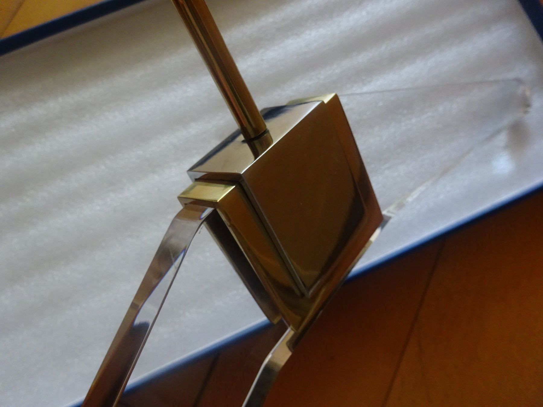 Porte manteau: Acrylglas Kleiderbügel / Designerstück – D'occasion à Esslingen par eintagammeer 7