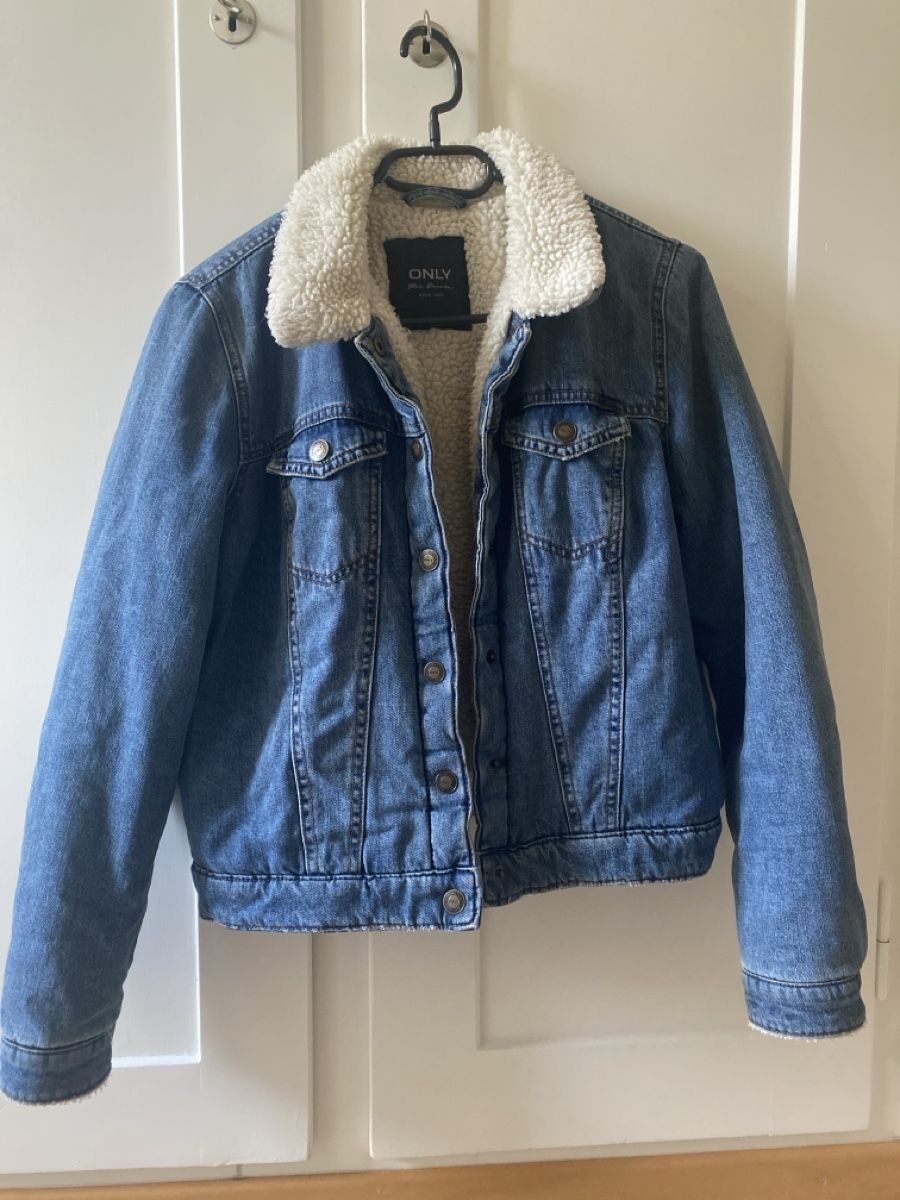 Only Jacken: Jeansjacke Teddyfutter ONLY, Gr. 36 – Gebraucht aus St. Gallen von sof_9r5q