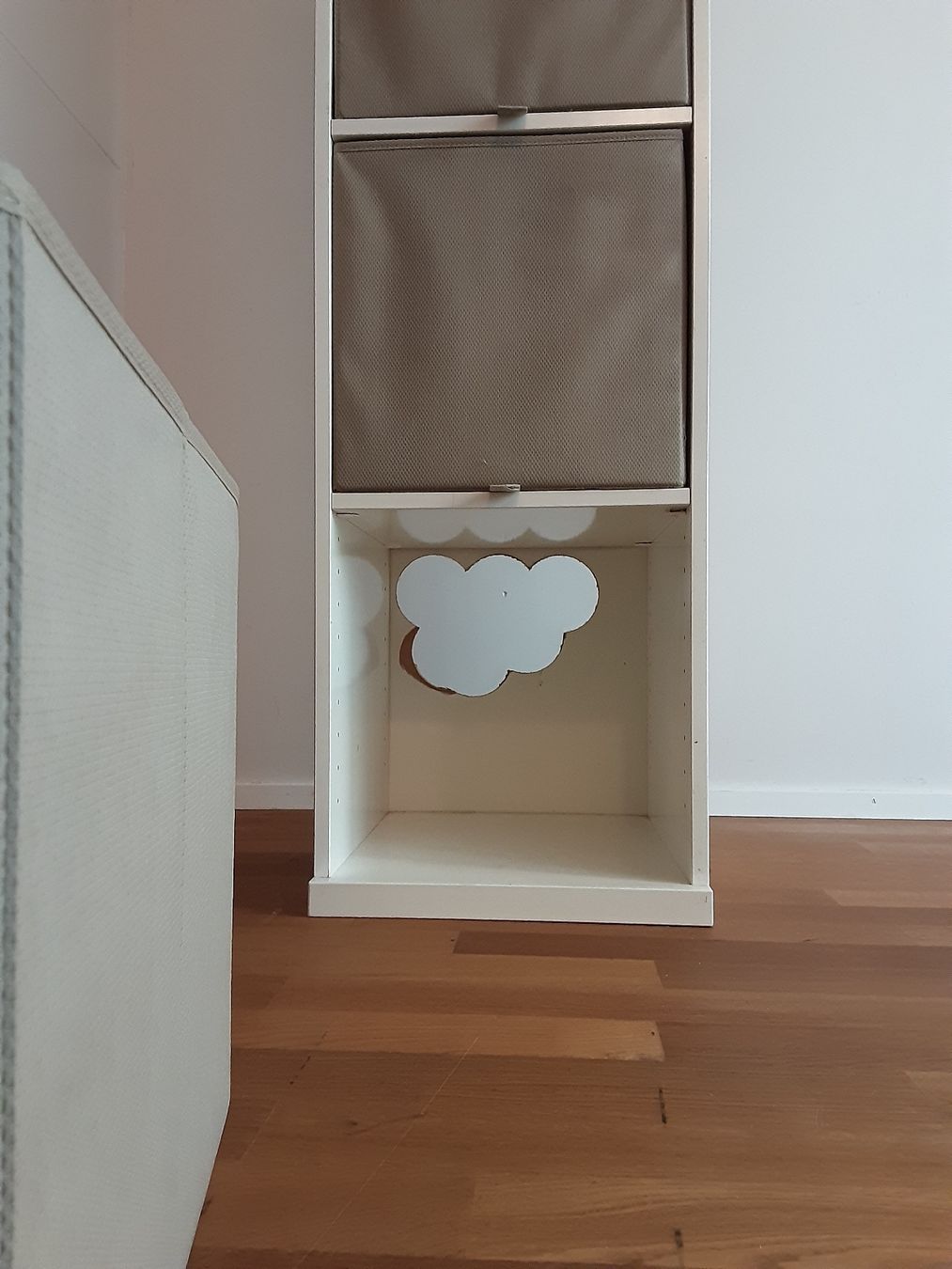 Ikea Scaffali: Regal mit 6 Stoffboxen weiss beige  – Usato da Root venduto da andalus01 3