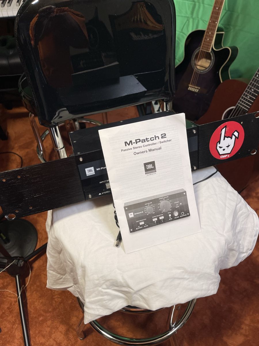 Equipement studio: JBL M-Patch 2 Passive Stereo Volume Control – D'occasion à Eriz par qot 4