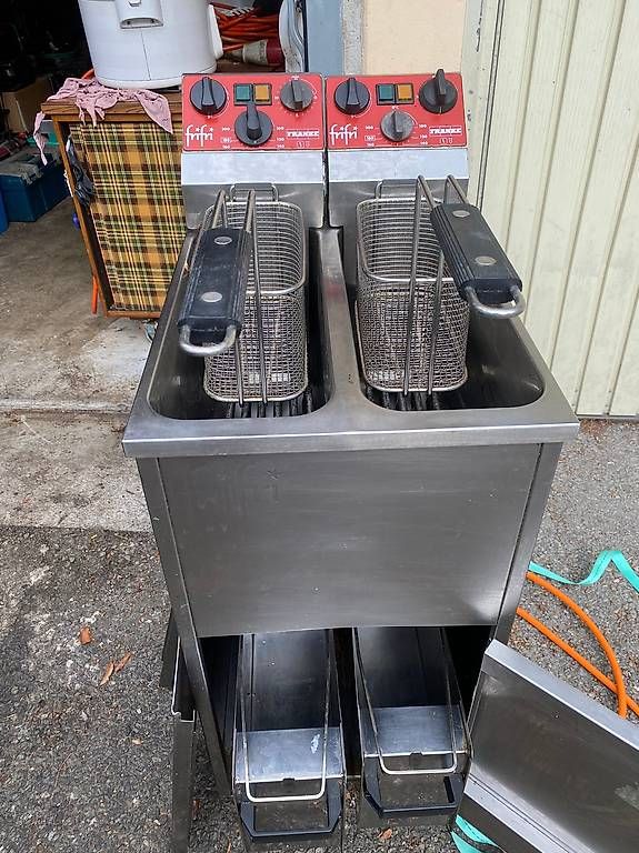 Elettrodomestici da cucina: Friteuse FriFri double bacs – Usato da Martigny venduto da seater