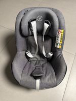 Maxi Cosi 0-15 Monate inkl. Station grau