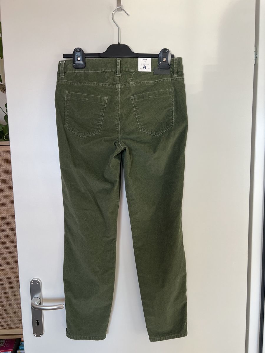 Brax Pantaloni: Brax Hose Cord Style Shakira – Nuovo (secondo la descrizione) da Sennwald venduto da Vallhalla1991 3
