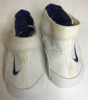 weisse Baby Schuhe von Nike