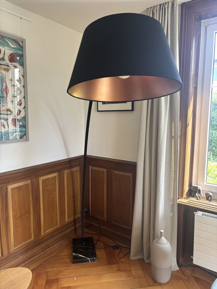 Lampade: "Jule" Arc Floor Lamp with Marble Base – Nuovo (secondo la descrizione) da Küsnacht ZH venduto da xavier74 2