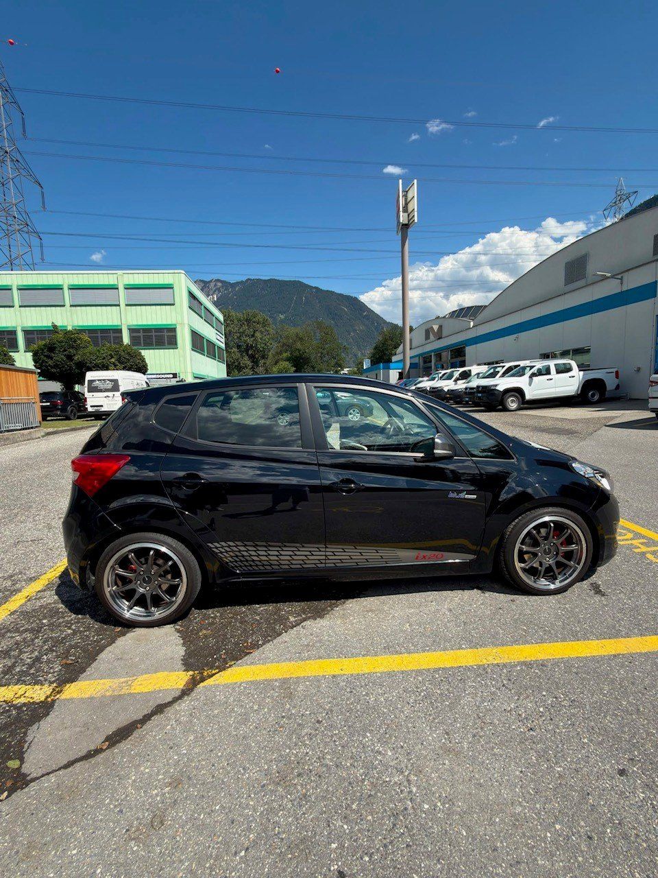 Hyundai Autos: HYUNDAI ix20 1.4 CRDi Diesel – D'occasion à Chur par spa_9mb5 3