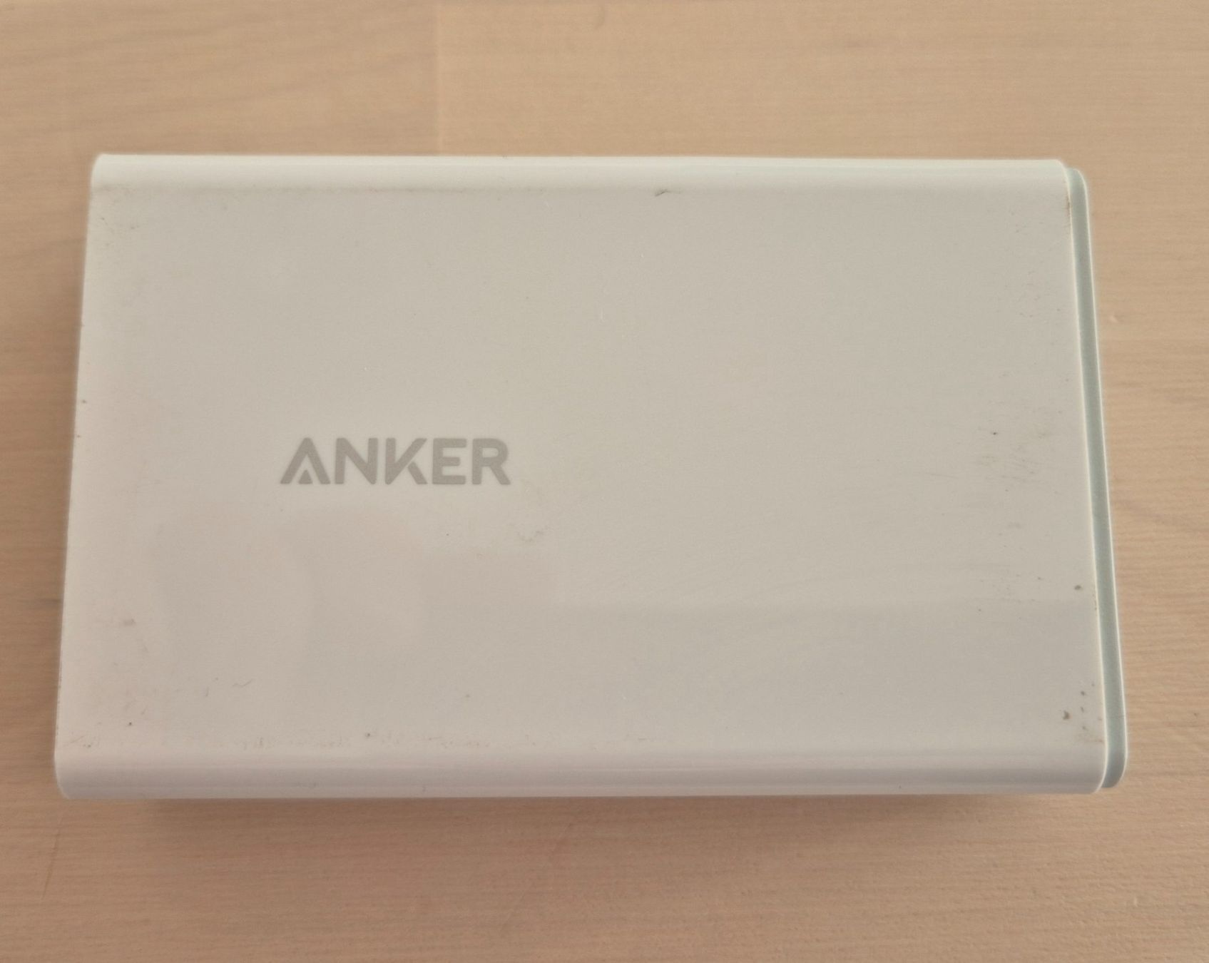 Hub & Switch: USB Hub Anker Samsung Iphone Laptop – Usato da Riddes venduto da flo_ngl8 1
