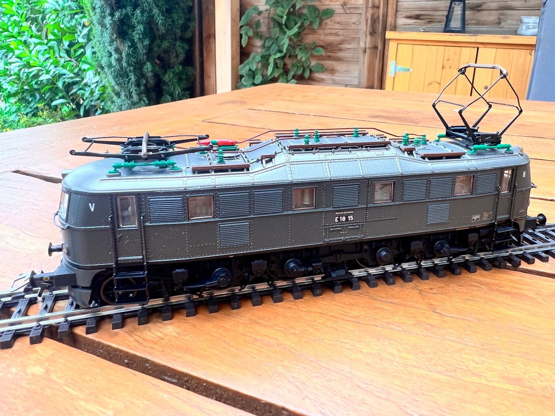 Märklin Modellini di ferrovie: Märklin H0 3368 E-Lok Br. E18 15 blau der DB – Nuovo e nell'imballaggio originale da Gelterkinden venduto da Railroader 6