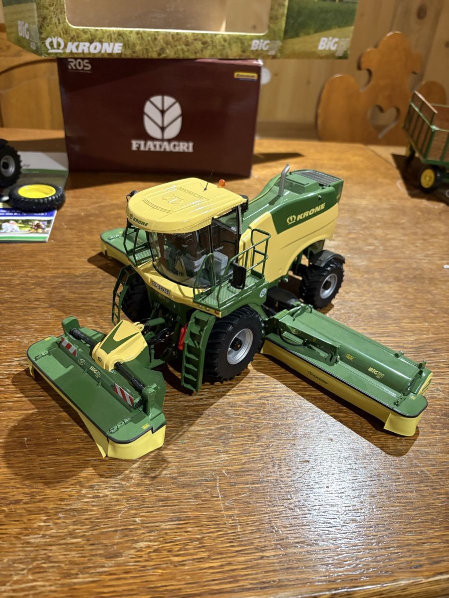 Kit di modellismo & Modellini statici: Krone big m 450 1:32 – Nuovo (secondo la descrizione) da Maracon venduto da tro_chq5