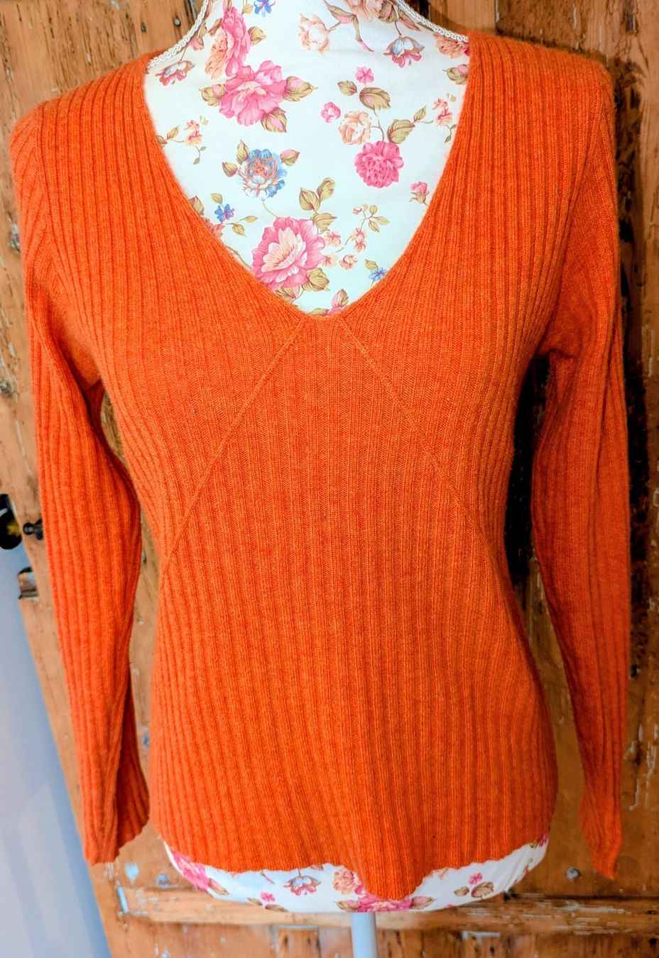 Maglioni & Felpe: Neiman Marcus Exclusive Kaschmir-Pullover in Orange - Gr S-M – Usato da Altendorf venduto da Eistoelter