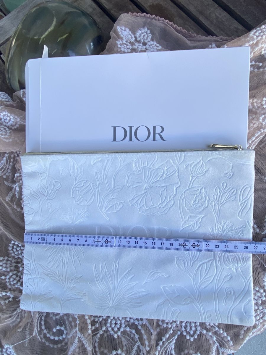 Dior Maquillage: Dior Kosmetik Pouch – Neuf avec emballage d'origine à Kaiseraugst par RJ03 1