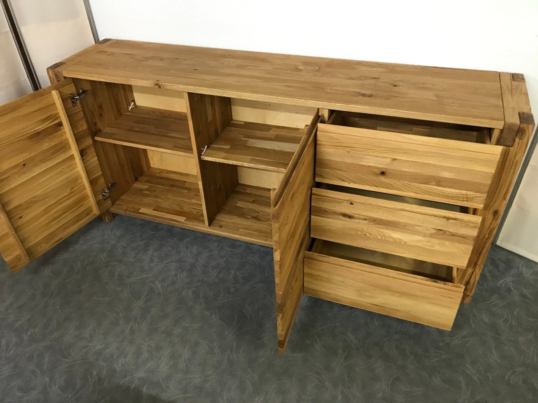 Kommoden: Sideboard Kommode WOODSTOCK 200 cm Eiche massiv – Neu und originalverpackt aus Unterentfelden von moebelrufli 3