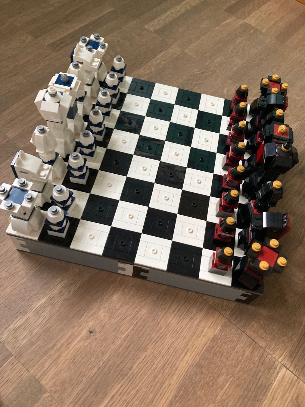 Lego Giocattoli: lego 40174 jeu échecs – Usato da Delémont venduto da nounvince