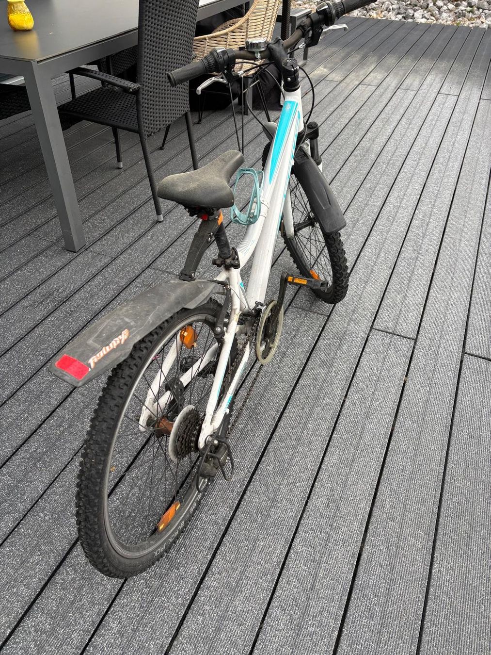 Biciclette: vélo fille blancs vitesses poignées – Usato da la Tour-de-Trême venduto da lolodav 1