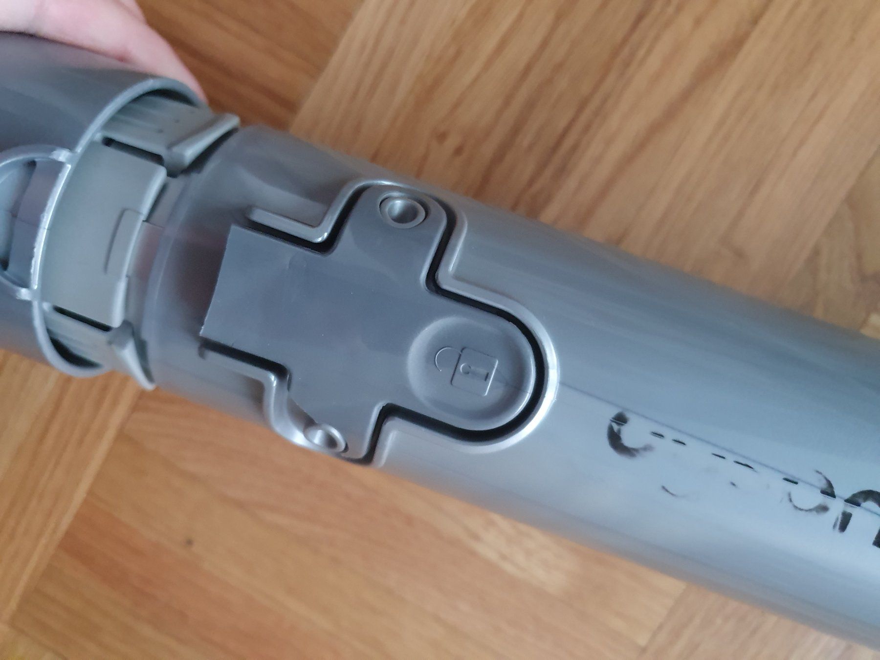 Dyson Aspirapolveri & Accessori: Tube dyson DC08 déffectieux – Difettoso da Prilly venduto da RoDyRe 4
