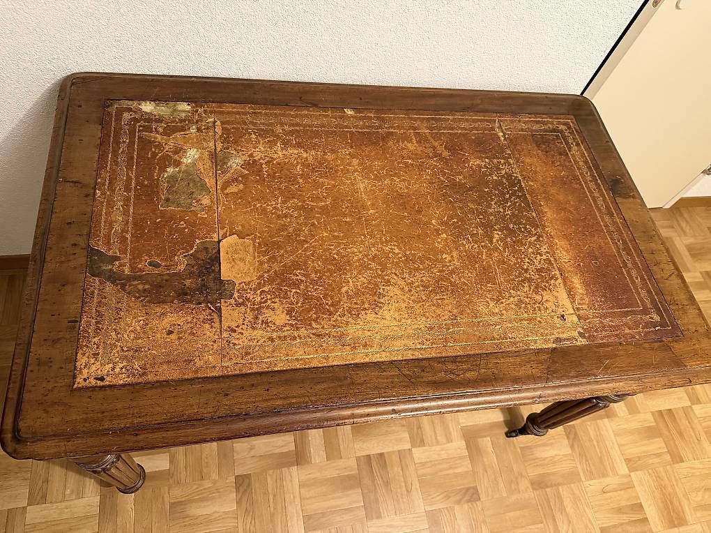 Scrivanie: Bürotisch mit Rädern – Usato da Wädenswil venduto da danita07 1