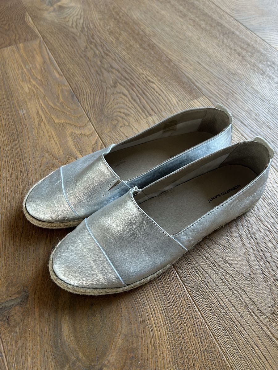 Roberto Santi Damenschuhe: Neue Roberto Santi Espadrilles silbrig Gr. 41 – Neu (gemäss Beschreibung) aus Oerlingen von Xavina
