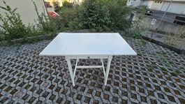Weisser Holz-Klapptisch / Esstisch – beidseitig ausklappbar 