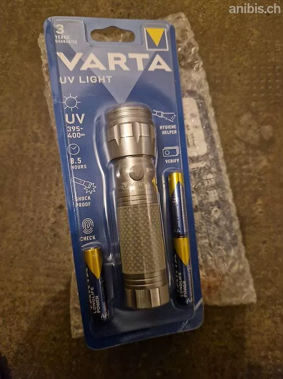 Varta Lampade: Varta UV light – Nuovo e nell'imballaggio originale da Lausanne venduto da Simsim_1
