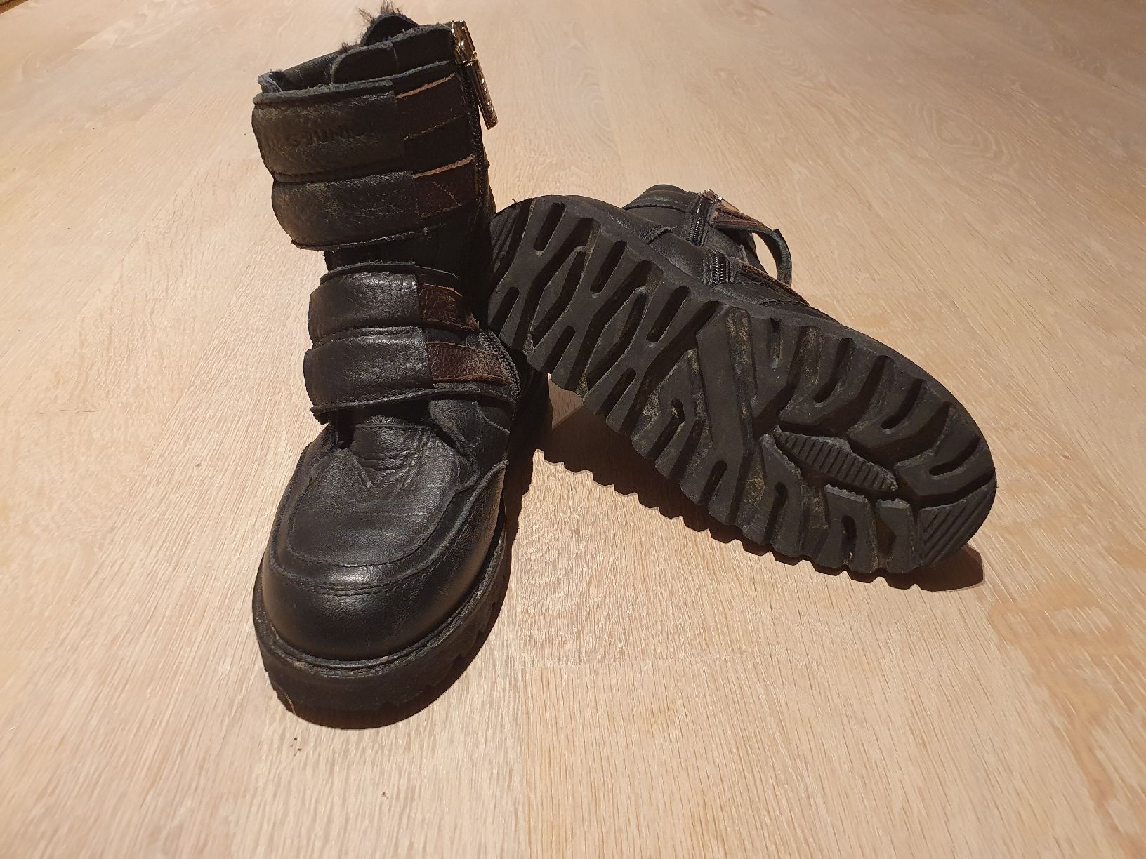 Scarpe per ragazze: Original D&G Junior Winterstiefel Grösse 30 – Usato da Zürich venduto da Integrator 3