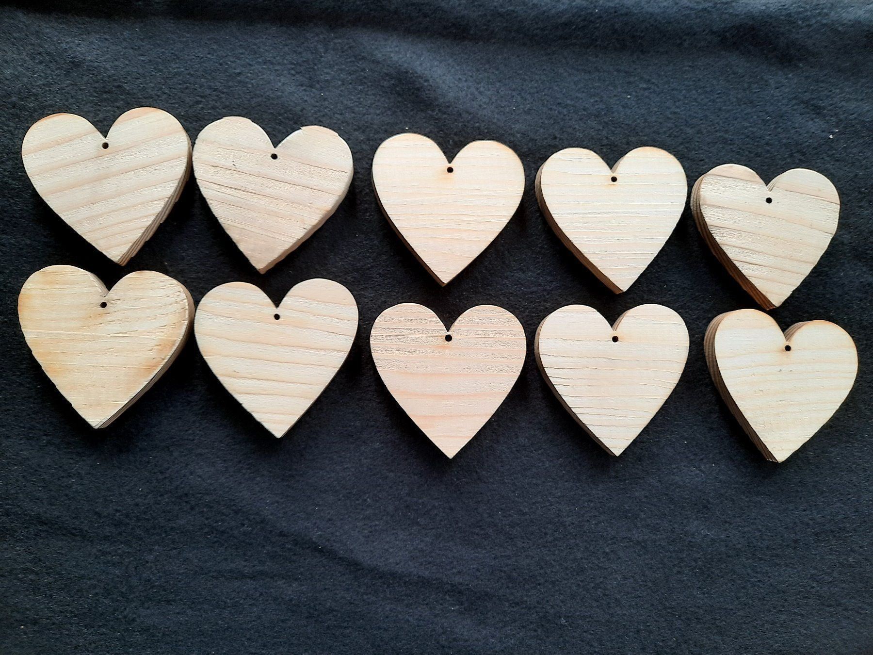 Articoli in legno: 10  Stk. Deko Herzen Holz mittel gross – Nuovo (secondo la descrizione) da Widnau venduto da Crewo 1