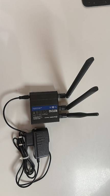 Modems & Router: Industrierouter Teltonika RUT 240 – Gebraucht aus bad ragaz von anikima 2