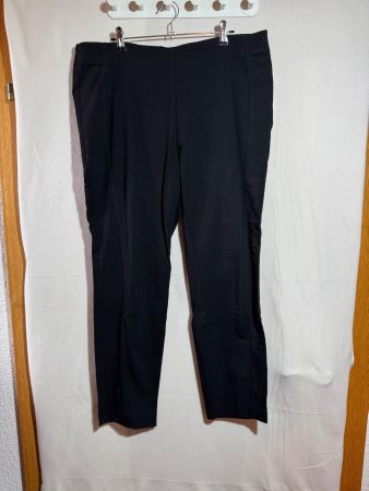 Schwarze Stoff Hose von Tchibo Gr. 46