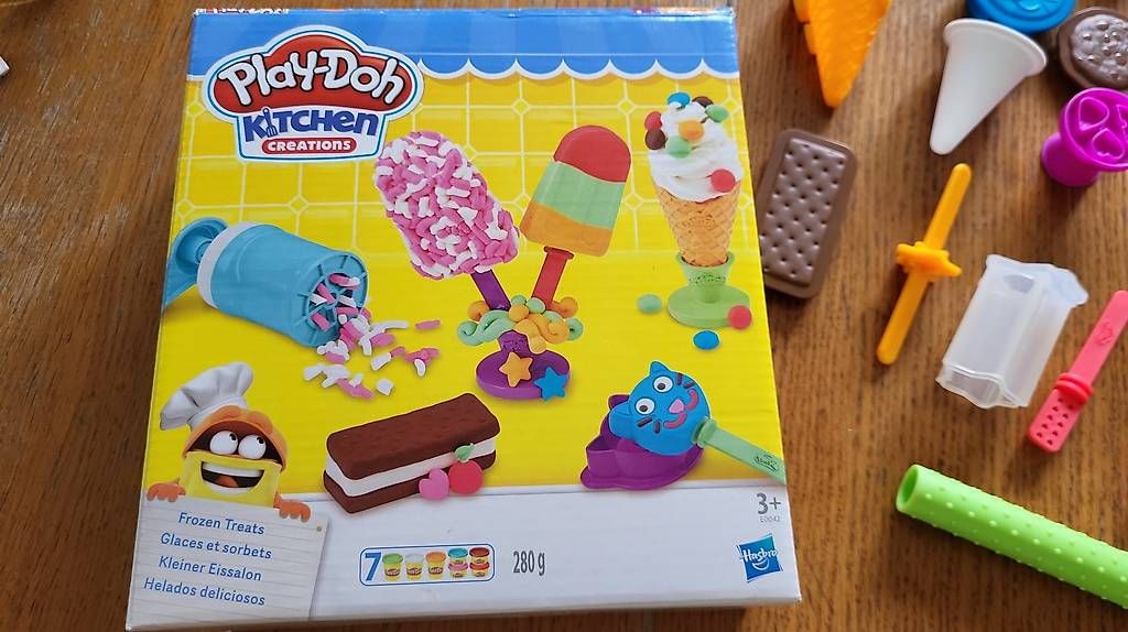 Pâte à modeler: PLAY-DOH Kleiner Eissalon – D'occasion à Rorschacherberg par Maku007 1