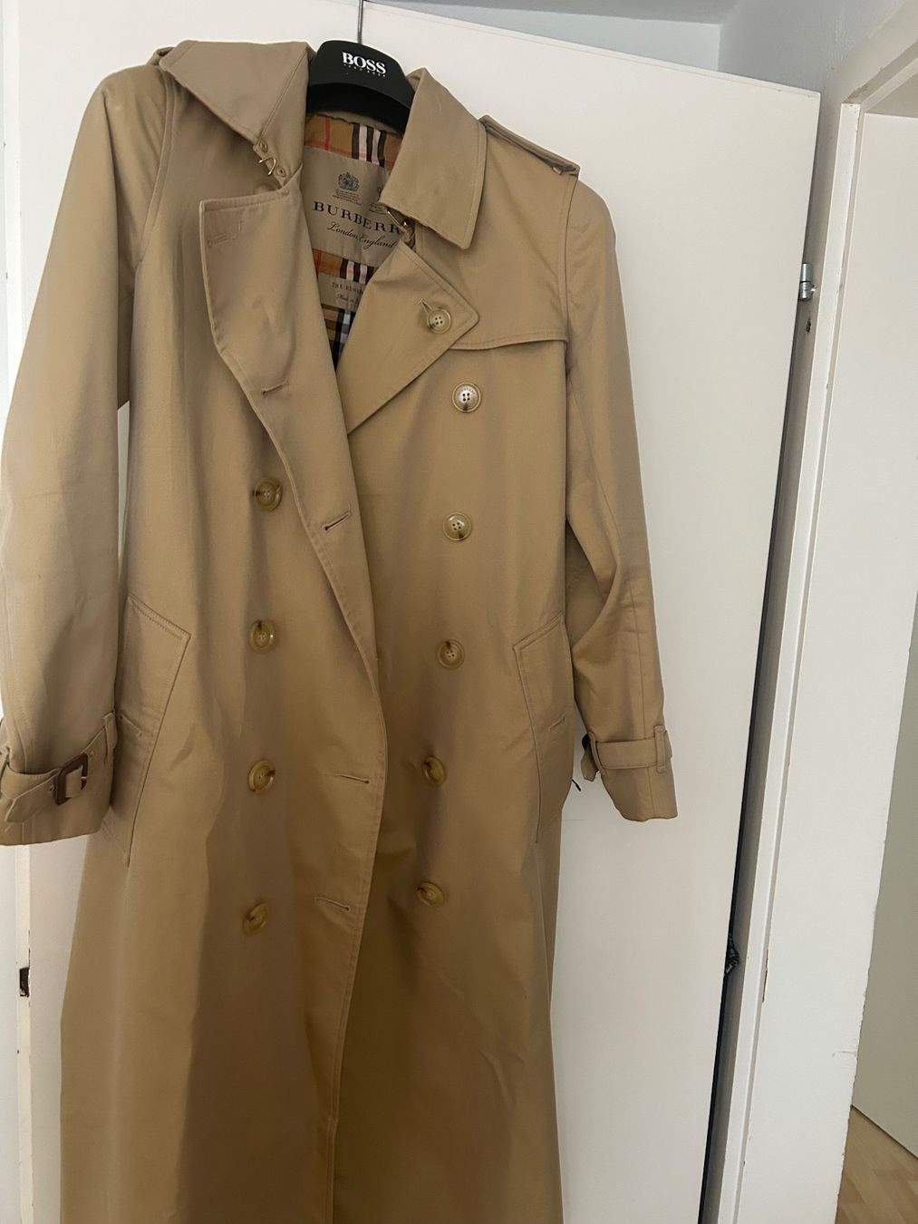 Burberry Mäntel: Burberry Trenchcoat Kensington – Gebraucht aus Winterthur von fat_7v2b 1